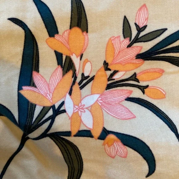 Loft Shorts - Picture 7 of 8